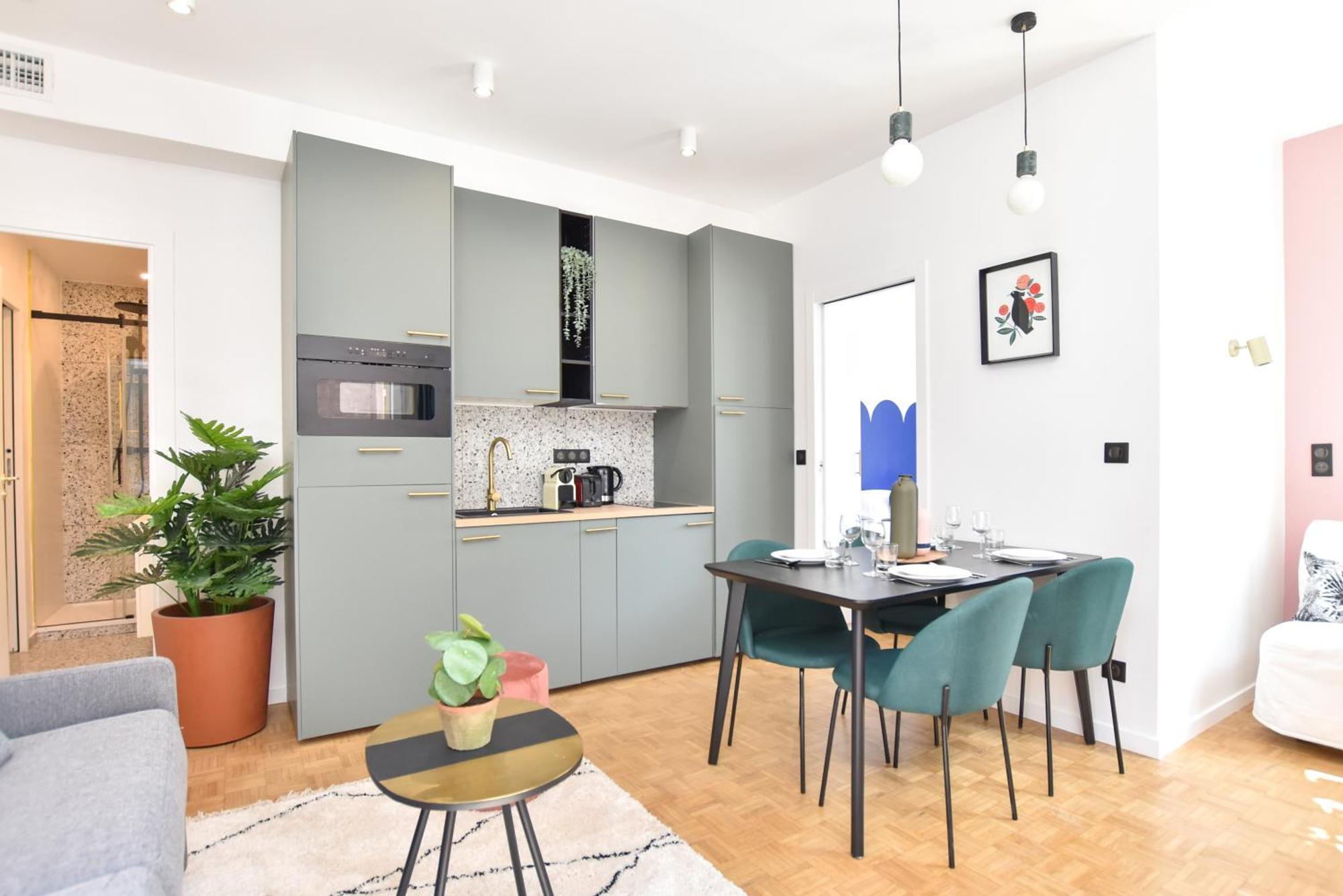 Appartement CMG - Tour Eiffel Mademoiselle à Paris Extérieur photo